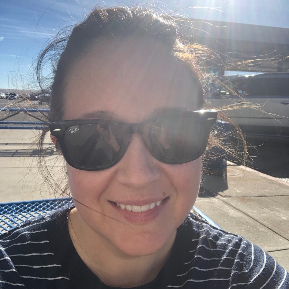 Meet your Posher, Camille